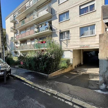 T2 Completely Renovated In A Quiet Area Close To City Center Tours Buitenkant foto