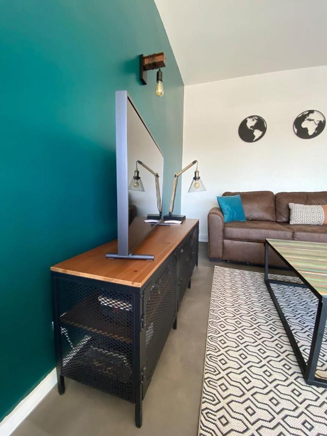 T2 Completely Renovated In A Quiet Area Close To City Center Tours Buitenkant foto