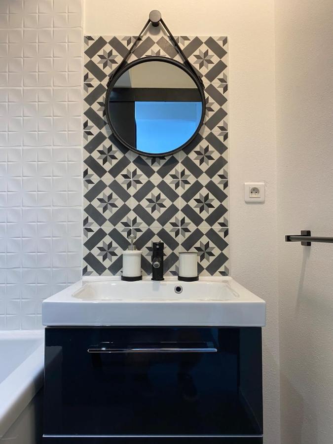 T2 Completely Renovated In A Quiet Area Close To City Center Tours Buitenkant foto